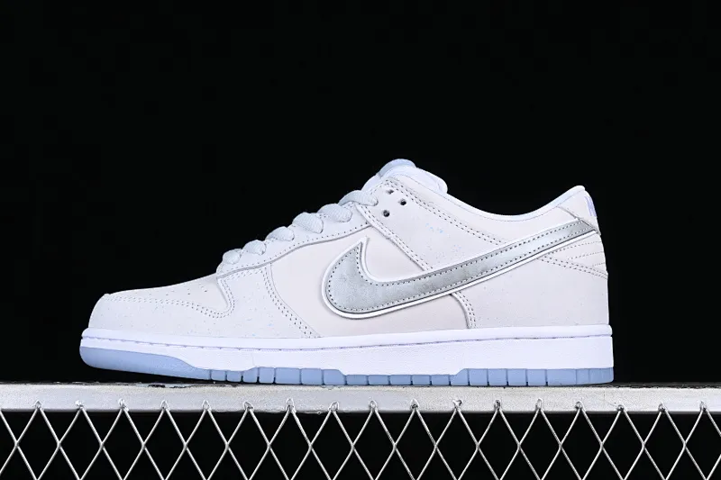 All Categories Nk SB Dunk Series Nk SB Dunk Low Low-top sneakers C version Concepts x Nk Dunk Low Pro SB "White lobster" full-layer white lobster SB low-top sports and leisure sneakers FD8776-100